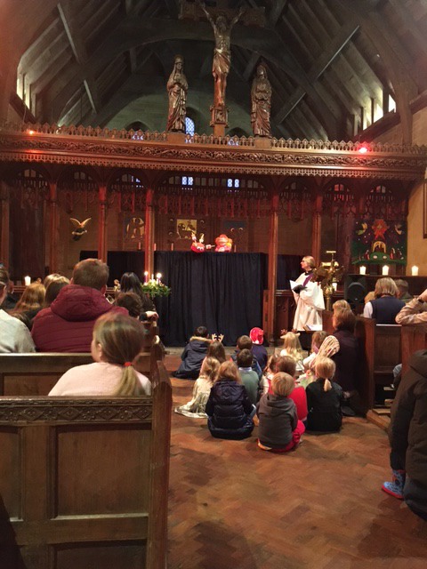 Christingle in St Michael's Inkpen (4)